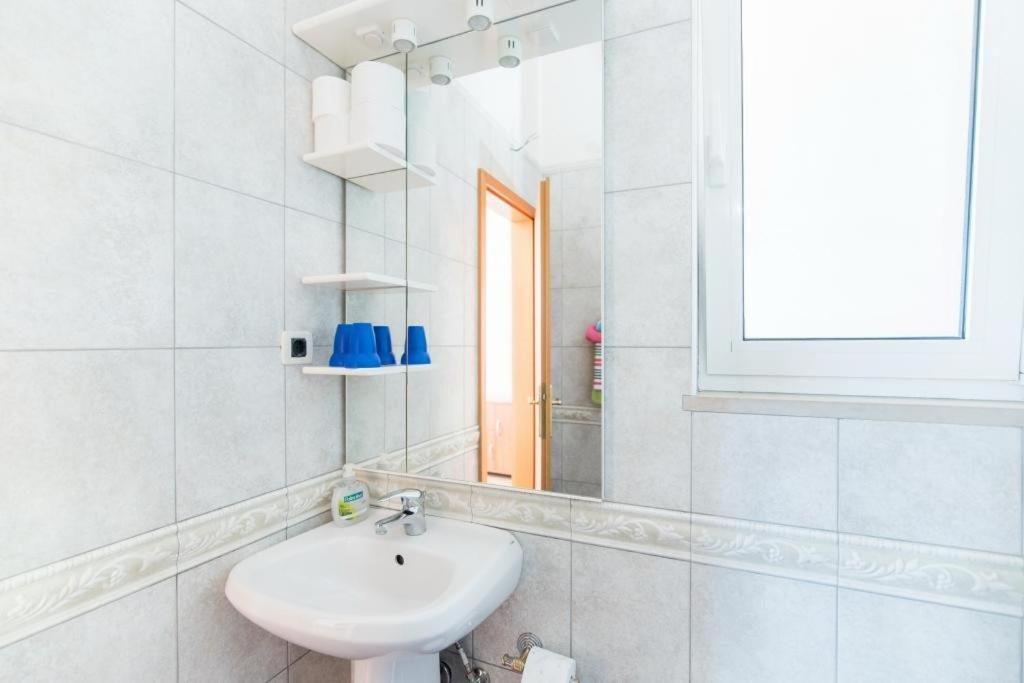 Studio Apartment Brela Luaran gambar