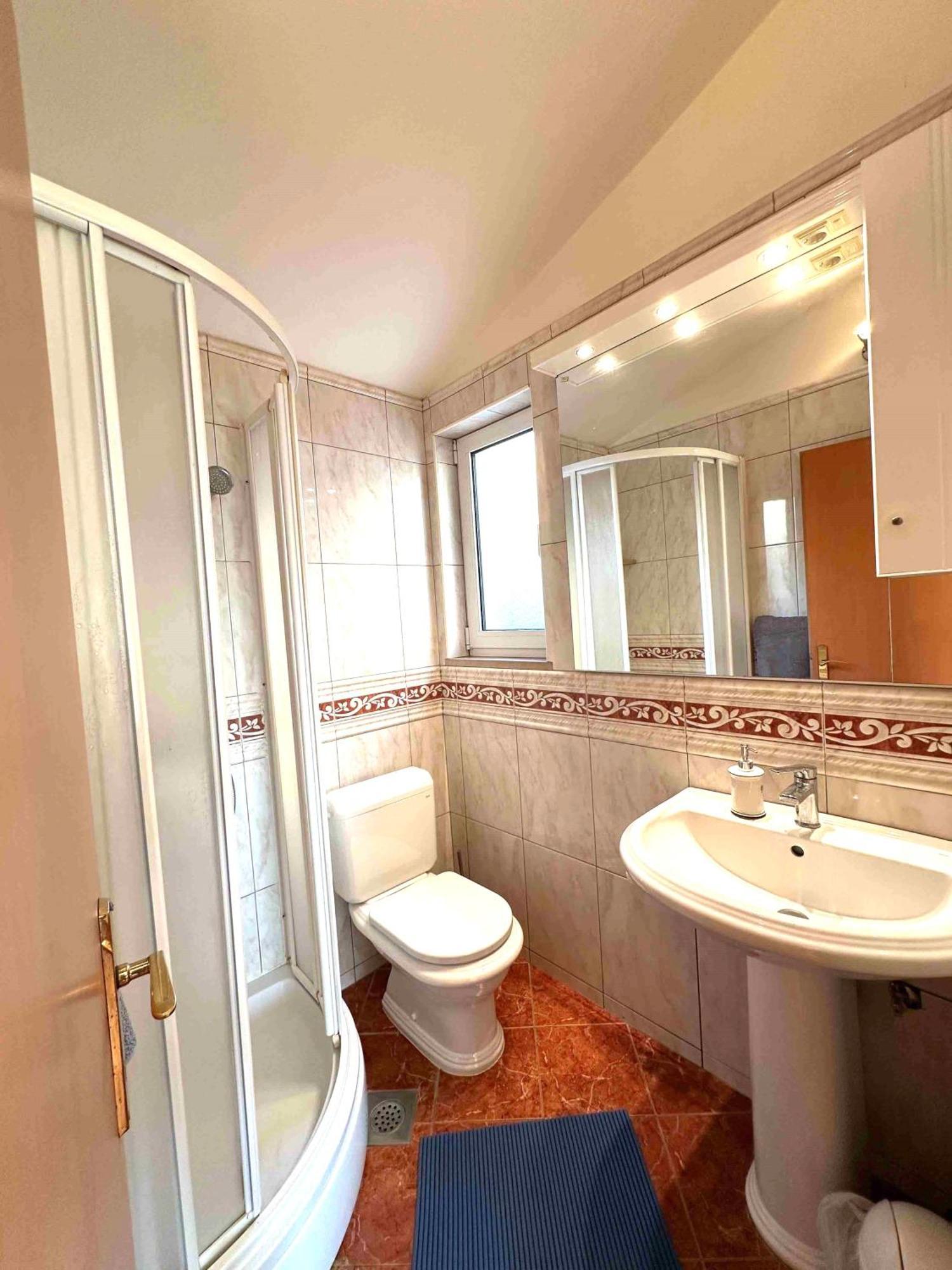 Studio Apartment Brela Bilik gambar